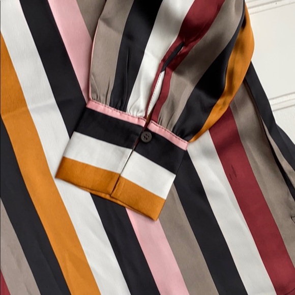 NWT Ann Taylor Loft Open Shoulder Silk Top S - Picture 4 of 7